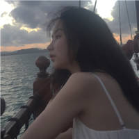 不泛滥女头 不愿与世俗同流合污的