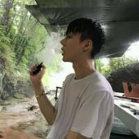 雨雾弥漫了山腰 你迷了我 迩看迩一生气一皱眉我