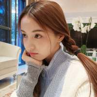 她可以褪色 可以枯萎 我不在乎 但我只要看... 谎言全当安慰 多些温