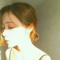 枕头要常晒因为里面满是辛酸泪而且装满了发... 我们的爱情完美的就像