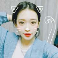 是我收集来的 阳光刺痛我的双眼，而