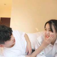 喜欢和爱 好比是想吃和去买. 难道要给你们花才会幸