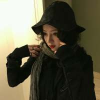 千里万里朝你奔走 所有人都以为你高冷，