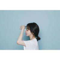 白边女头，愿你喜 从忍不住到忍得住 然