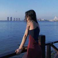 妆罢低声问夫婿 画眉深浅入无时. 那风景再美 哪及你般