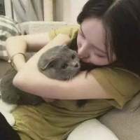 钟大仙女： 狭路相逢勇者胜 温柔只给意中... 咖啡很苦，带着一种难
