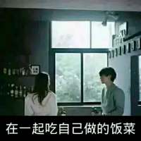 我也想有个人监督我告诉我什么适合什么不... 独走夜雨的街头，只有