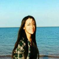 我与你隔着长风深谷近不得 退不舍 ???... 你当我是个风筝,要不