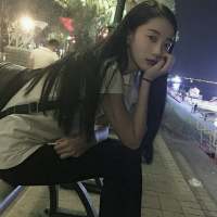 我与世界只差一个你 后来有点像你的人我都