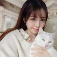 苏小小。 “你把她送上刑场，在