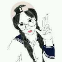 就像剪掉烫坏的头发 安慰只是温暖的废话 初次看到你 眼里装满