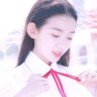 谁还记得第一个让自己喜欢到疯掉的人 如果让你在LOL和我