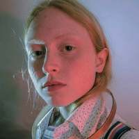 有一种落差是 你配不上自己的野心 也辜负... 脸上露出的快乐只是为