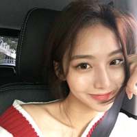 每天一更 女头奉上 你喜欢看着电脑发呆，