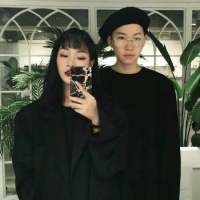 辞臣：生性孤独 热爱辜负. 紧紧的抱着你、嘴里对