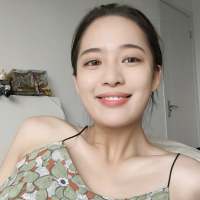 现在的女孩子都是 亲人面前小清新 外人面... 终于放过你也放过自己