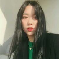 不负春光。野蛮生长 人超级多，但只有我是