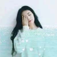 还是情侣头 站在回忆里停留只愿为