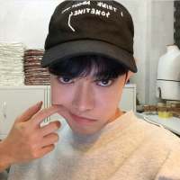 经历了这么多痛苦 明天以后一定能过的更快... 努力变成自己喜欢的那