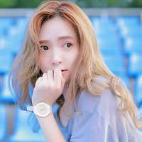 要乖 要长大 要不负众望 我上课玩手机被老师发
