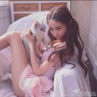 林小宅。 伸出一只脚就同时伸出
