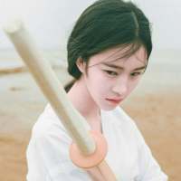 语言无力时让沉默发声 用一秒钟转身离开，用