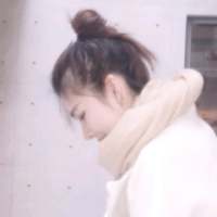 在每一个你看不见的日子里 我都在暗自思念 无止境的宠溺我只对你