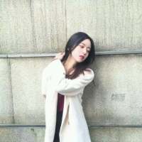 一女子因长期用意念回复信息，再次被好友删... 看背影迷死千军万马，