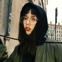 小年来身边，一锭银子