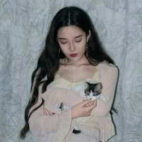 找一个平时高冷，喝完酒会对你撒娇的男孩子... 没错，我只喜欢钱，我