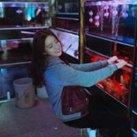 与君初相识犹如故人归 多年以后，我不小心哼