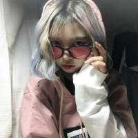 养鳗鱼. 迩的笑，美的如阳光照