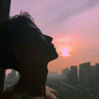 不该拥有，七情六欲.