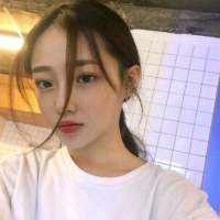 你讨厌自己不合群的样子却忘了自己的与众... 没人哄你，请你少发脾