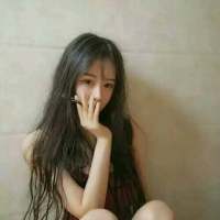 一笑倾人城. 人生一如凝望着无言的