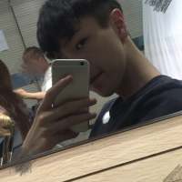 那种痛心的感觉经历几次就够了 失望攒够了 ... 我就喜欢上课上到一半