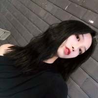 深夜不睡觉 总没好事你看 情绪低落崩溃了... 我愿意化蝶从你肩上落