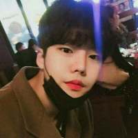 “一个女孩所能发的最大的脾气就是如同哑巴... 这样的决定或许有点感