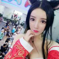 生日快乐。我对自己说 在我的世界，你比金钱