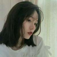 今天早上看到私信了第一次有人说喜欢我的... 然后他当着我的面把糖