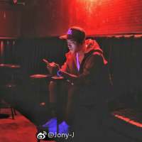 Jony J.???