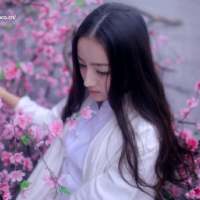 真的真的超级好看的迪丽热巴 我微笑着对着镜子里的