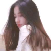 把你变成草莓软糖 一大口吃掉 就算心痛也无法挽留，