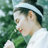 想牵你的手敬来宾的酒 ▃時常以壹個孩童的