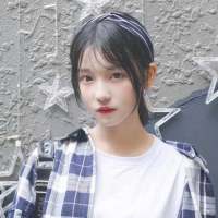 她可以褪色 可以枯萎 我不在乎 但我只要看... 谎言全当安慰 多些温