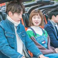 巷子里闲言碎语，谁的