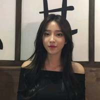要么孤独 躲在角落任凭寂寞不停