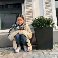 深夜不睡觉 总没好事你看 情绪低落崩溃了... 我愿意化蝶从你肩上落