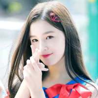 趁你还年轻去绿你想绿的人 两个人各怀心事相拥在