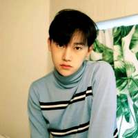 男生头像十里春风，不如你 我终于熬过那段，看谁